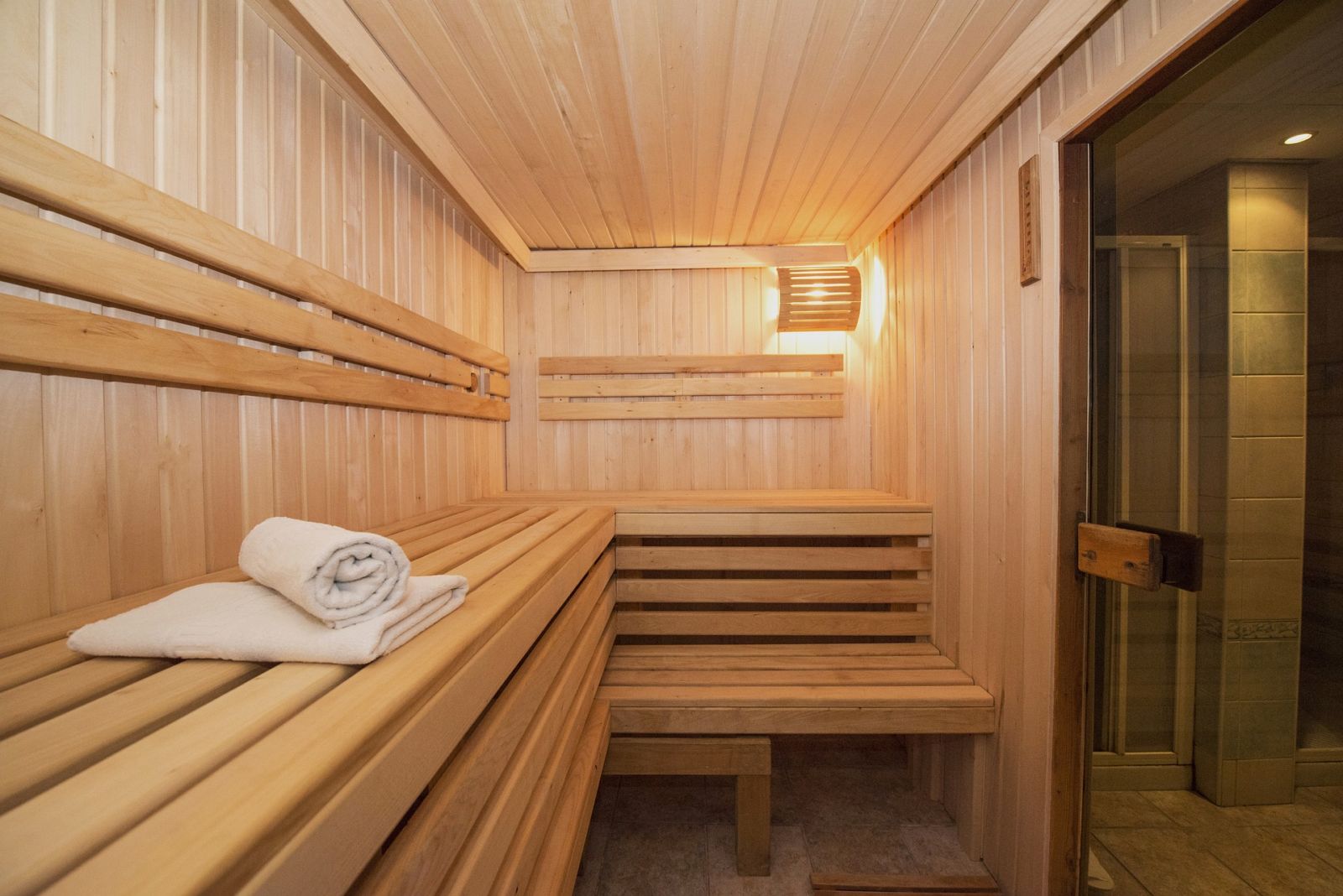slimming in the sauna a fable