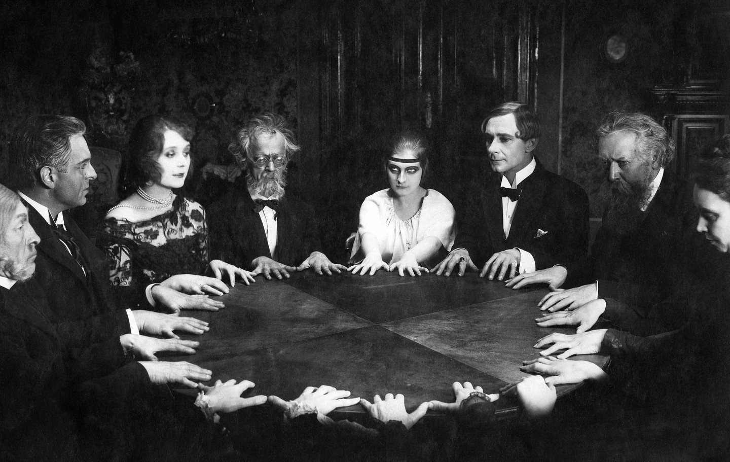 seance-table dansende tafel