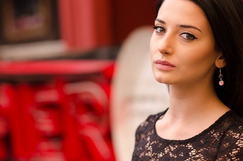 woman-2542252_1920