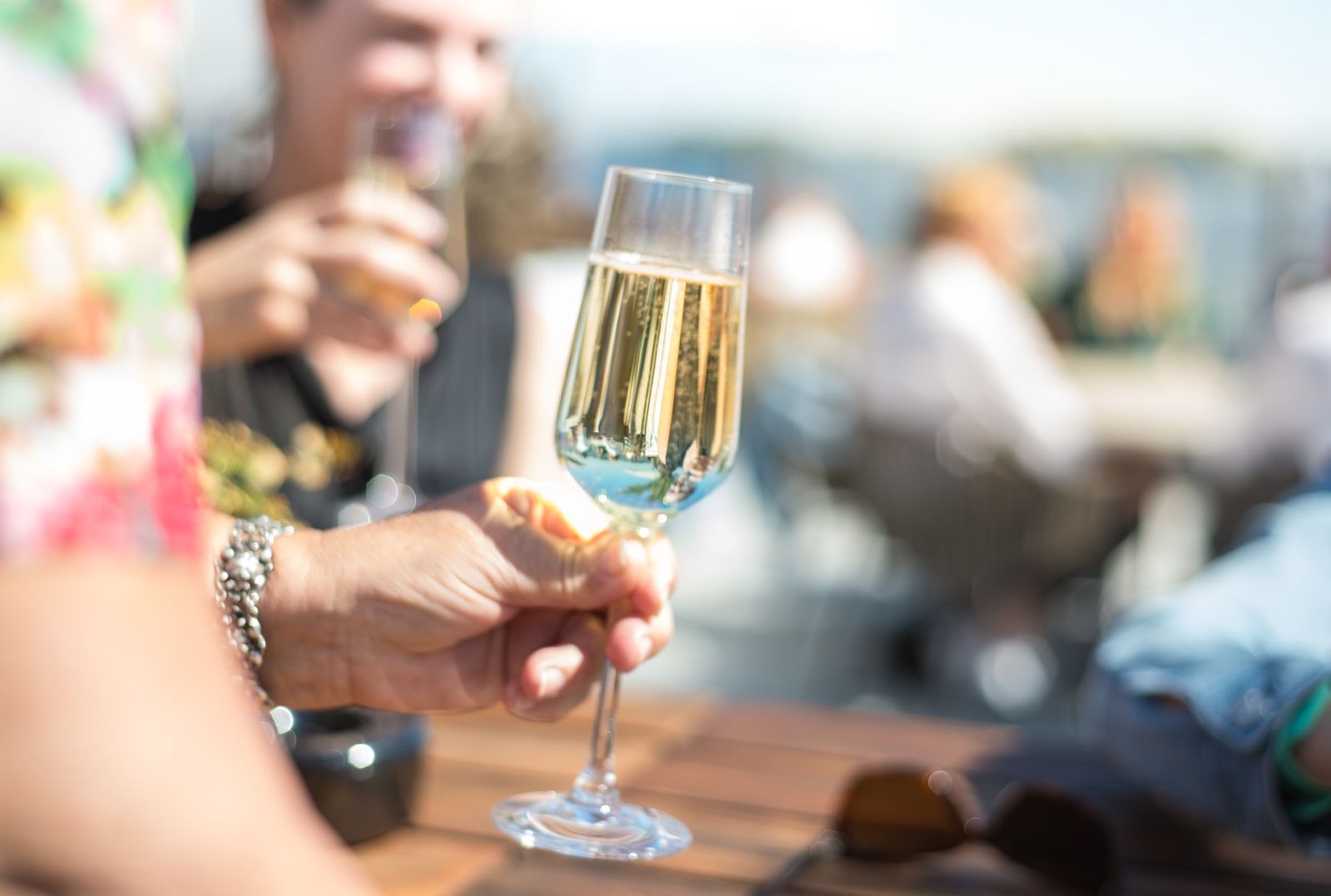 cheers-4149522_1920