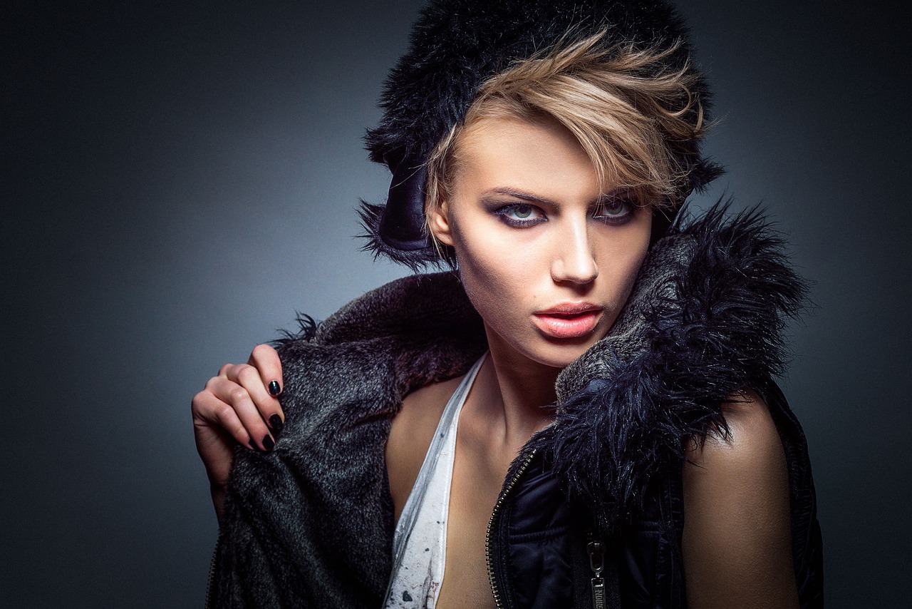 fashion horoscope crystals